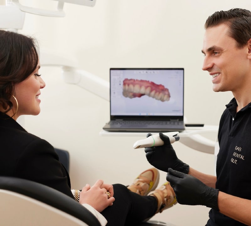 Digitale Zahnmedizin bei DentalGut in Mainz - Biometrisches Smile Design mit SmileCloud