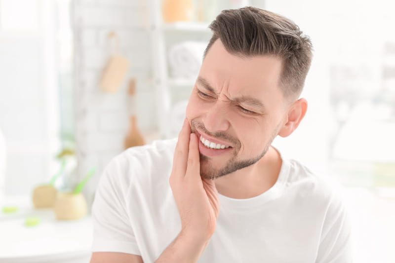 Endodontie Mainz - Diese Warnsignale deuten auf eine Wurzelentzündung hin