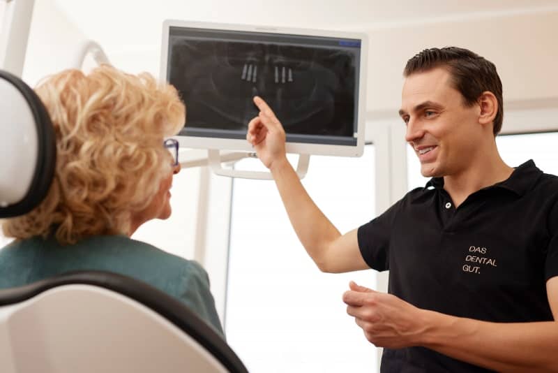 Feste Zähne an einem Tag Mainz bei Zahnarzt Dr. Tomalla Das Dentalgut Feste Zähne an einem Tag Mainz bei Zahnarzt Dr. Tomalla Das Dentalgut