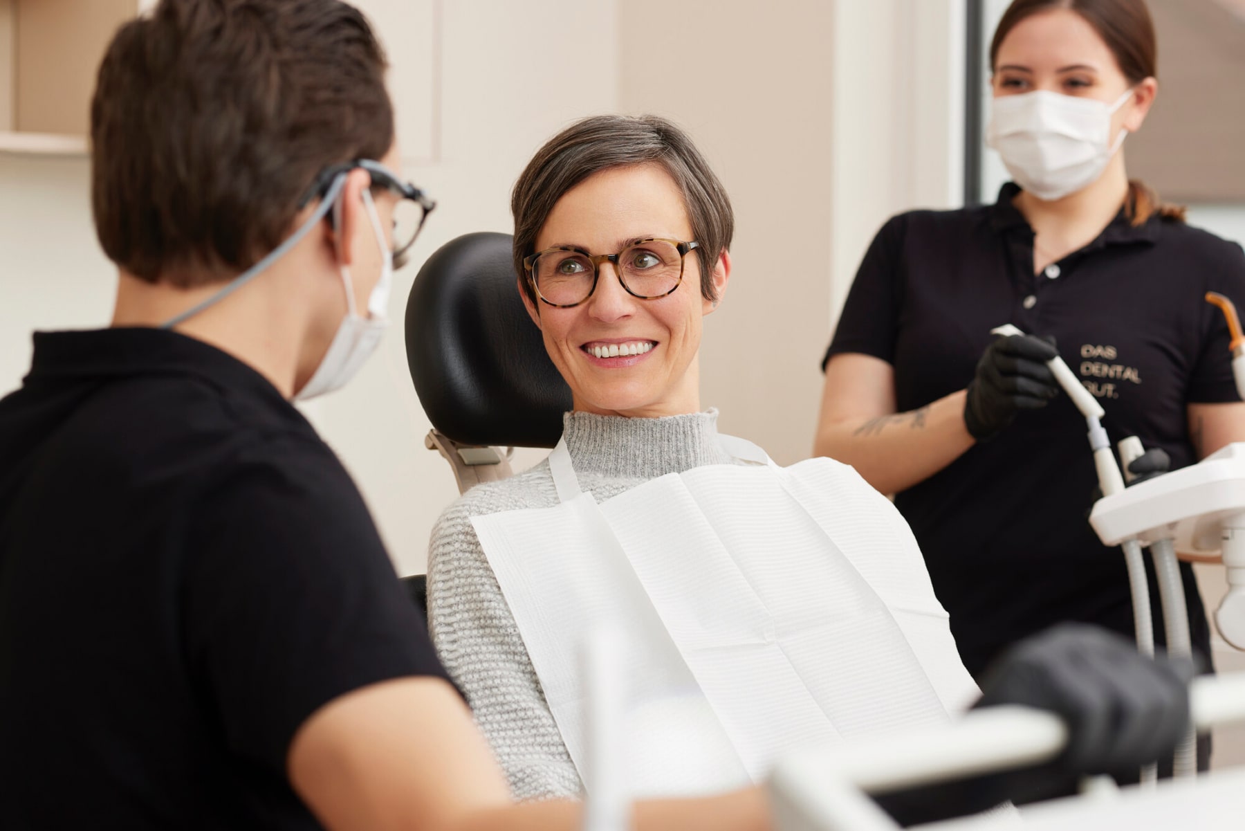 Parodontosebehandlung in Mainz - Sanfte Hilfe bei Zahnfleischentzündung, Zahnfleischrückgang und Zahnfleischblute bei DentalGut